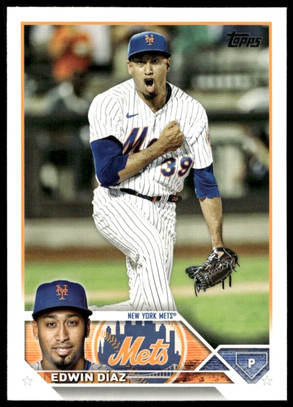 2023 Topps Series 2 Edwin Díaz #482 (Front)