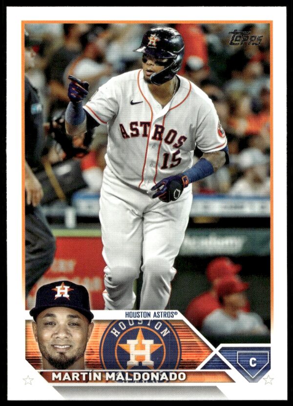 2023 Topps Series 2 Martin Maldonado #495 (Front)