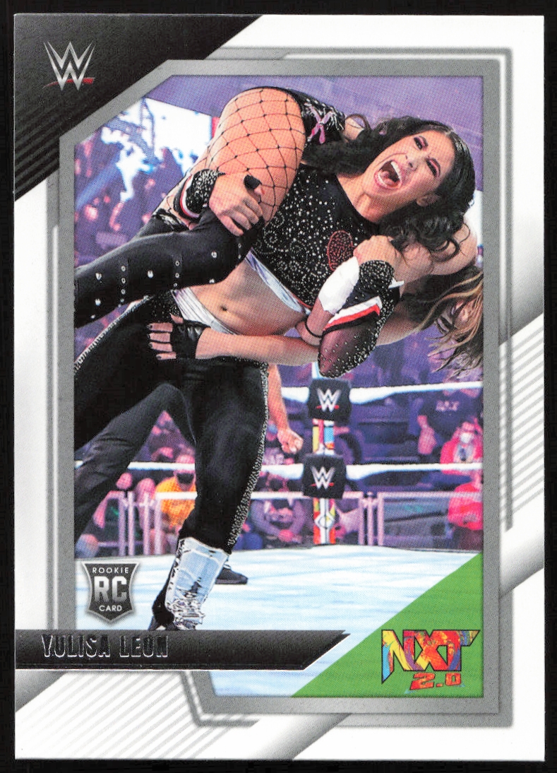 2022 Panini NXT 2.0 WWE Yulisa Leon   #92   (Front)