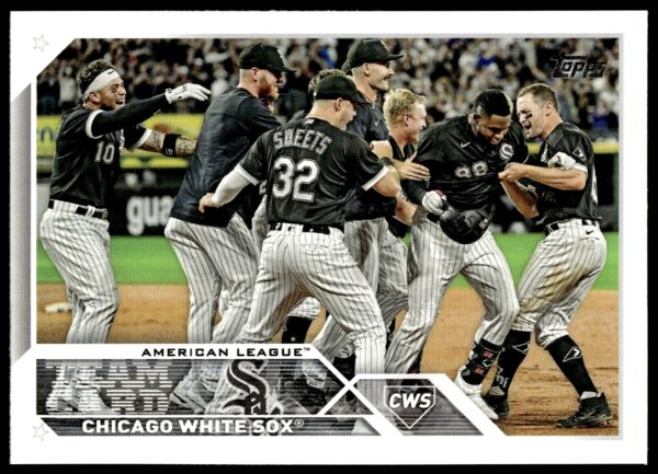 2023 Topps Series 2 Chicago White Sox #565 (Front)