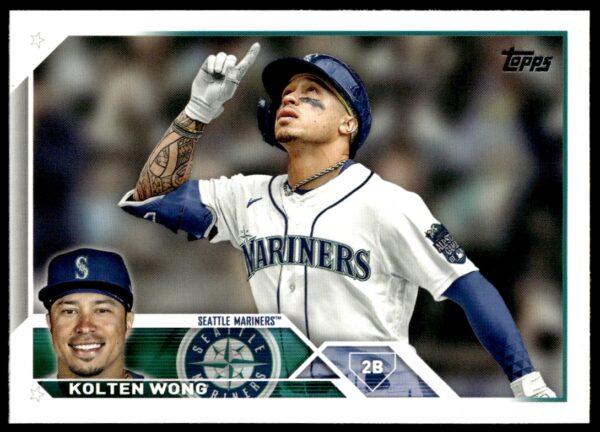 2023 Topps Series 2 Kolten Wong #407 (Front)